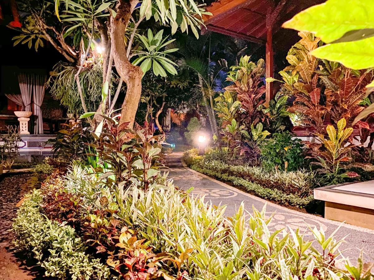Legian Kusnadi Hotel מראה חיצוני תמונה