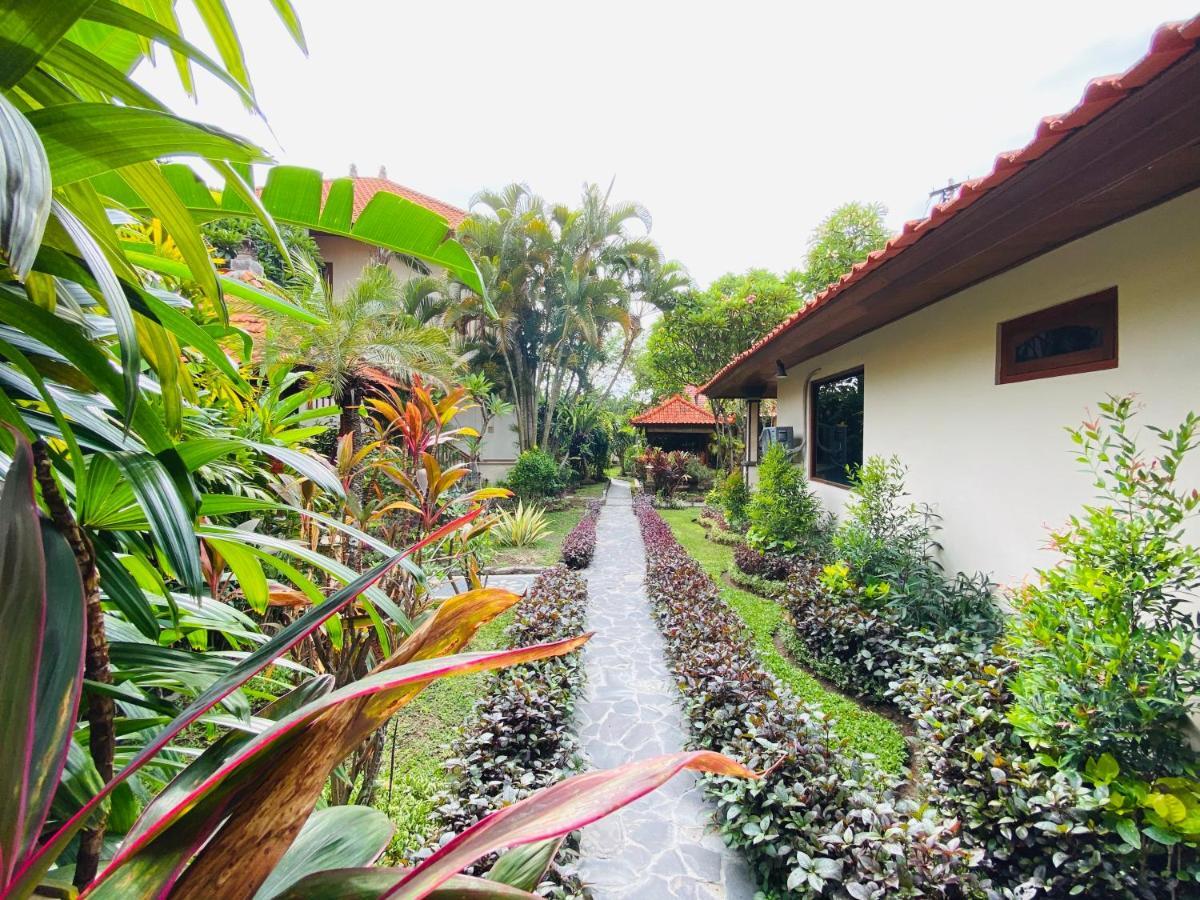 Legian Kusnadi Hotel מראה חיצוני תמונה